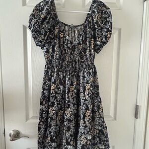 ARULA Floral Dress - Blue, black, and White